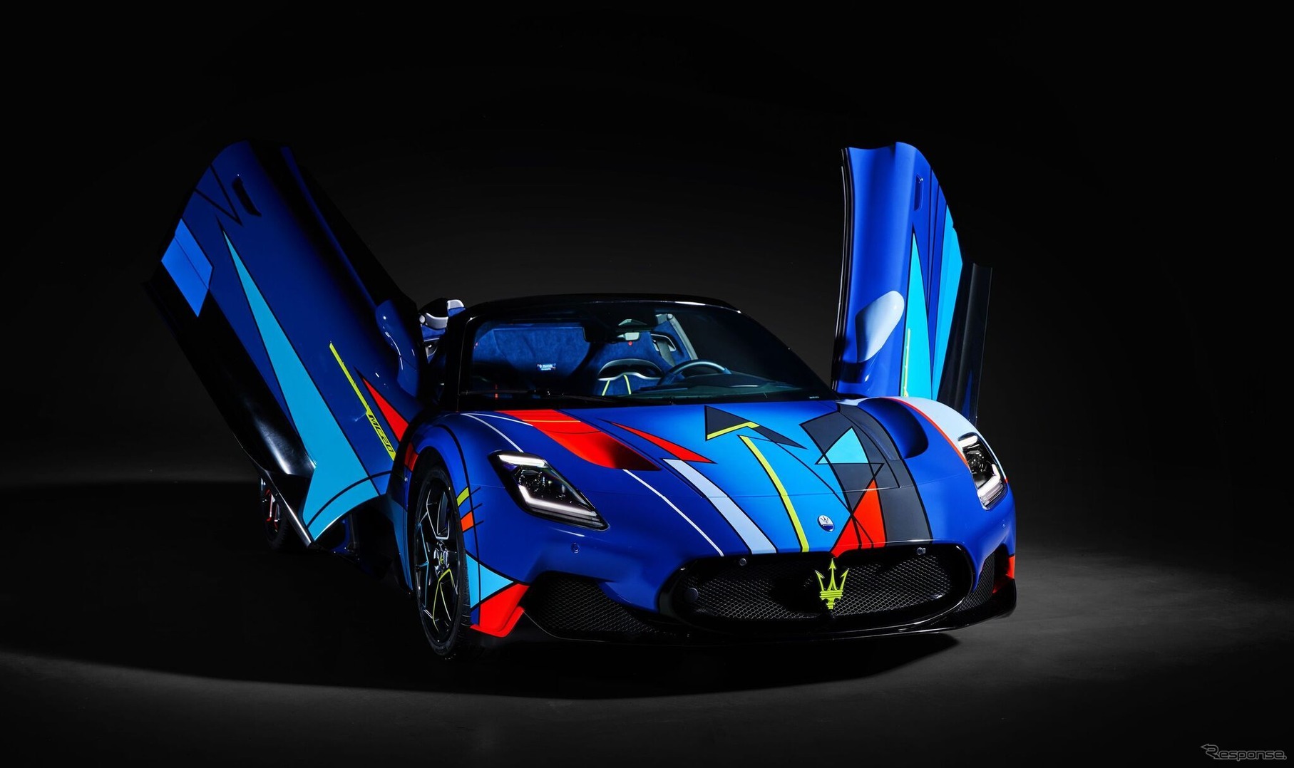 マセラティ MC20チェロ・オペラ・ダルテ