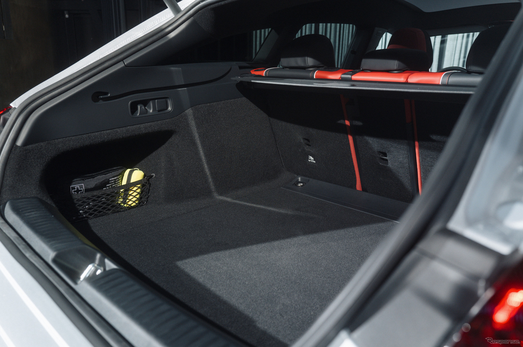 メルセデスベンツ『CLAシューティングブレーク』新型