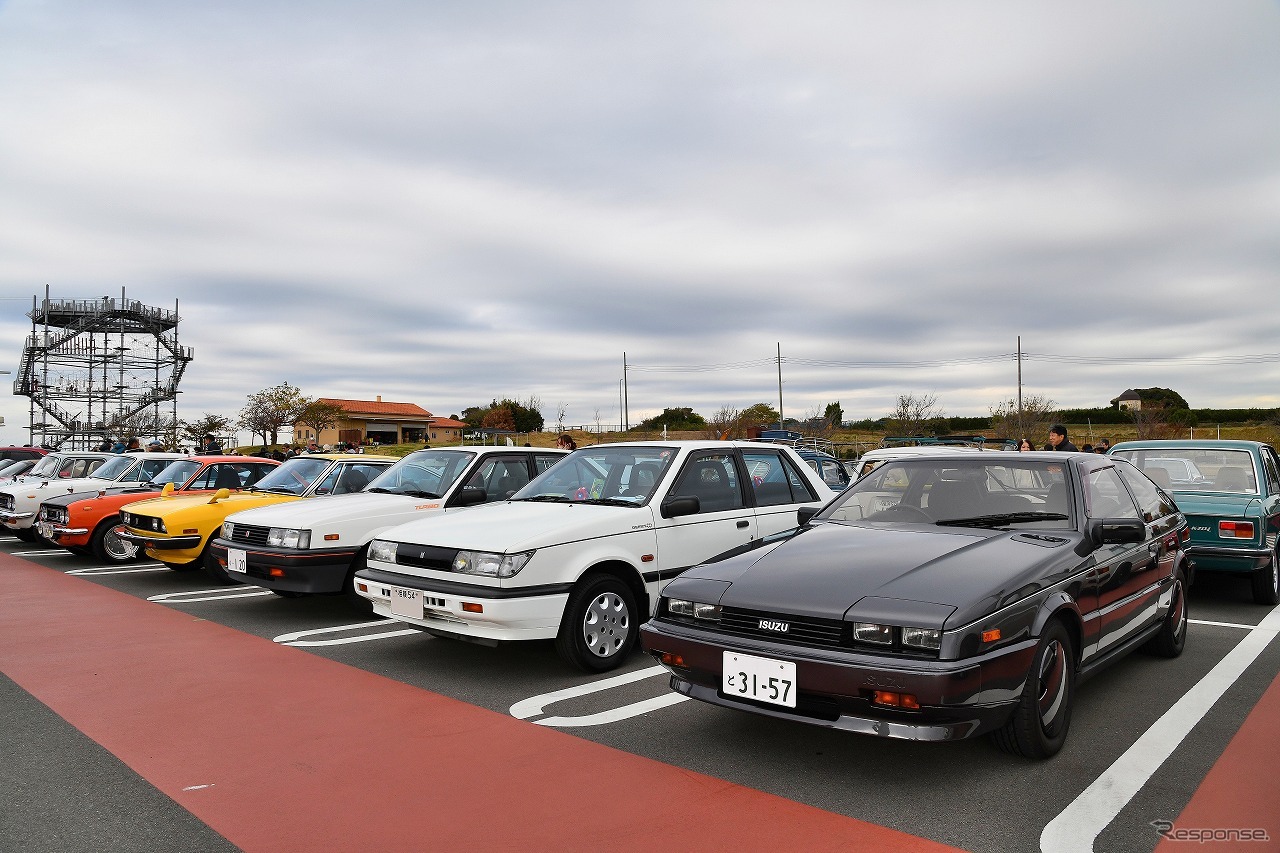 三浦半島に集まる名車たち@ソレイユの丘