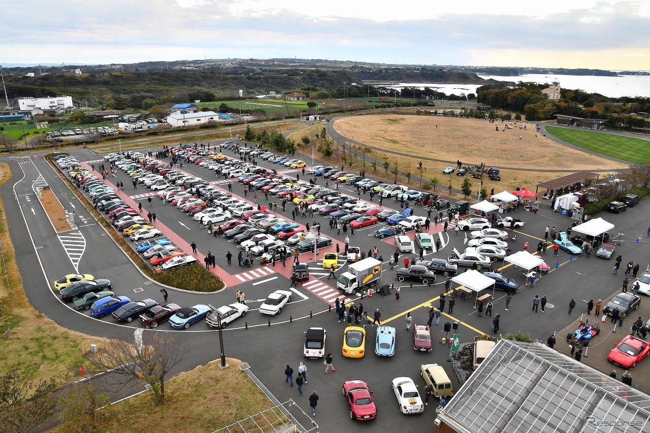 三浦半島に集まる名車たち@ソレイユの丘