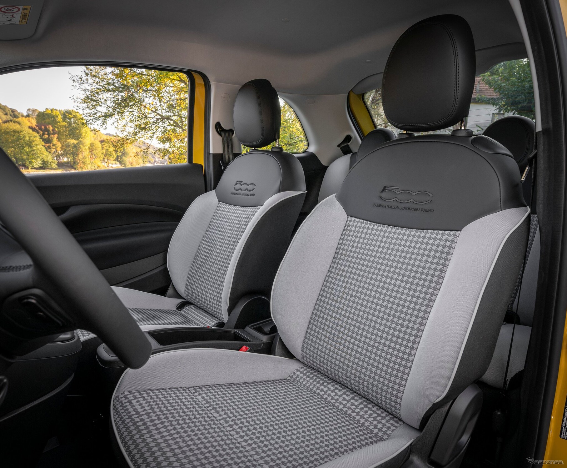 フィアット 500ハイブリッド