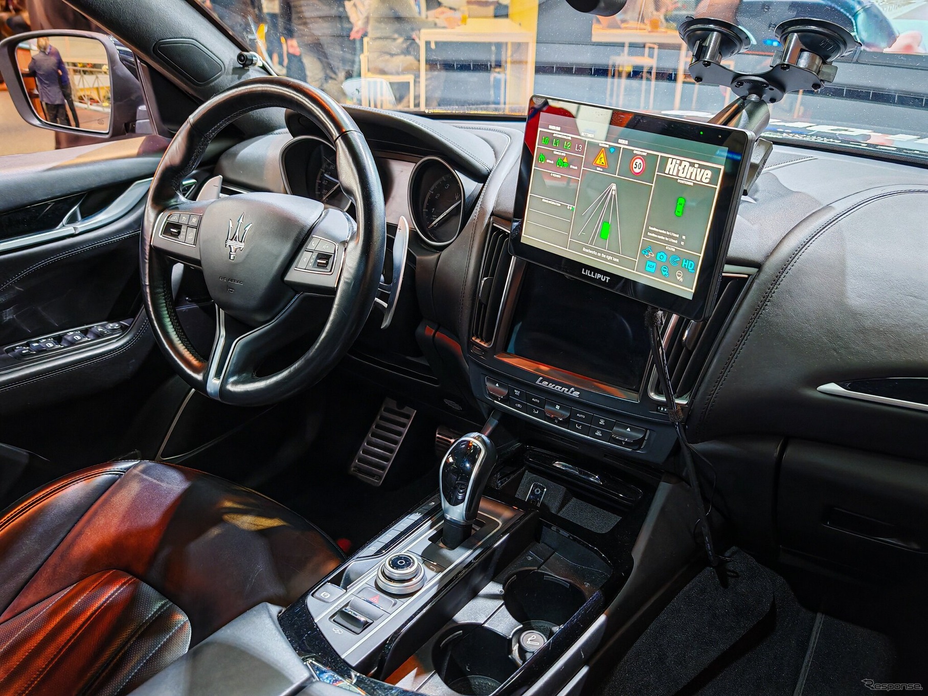 マセラティ・レヴァンテの自動運転テスト車両
