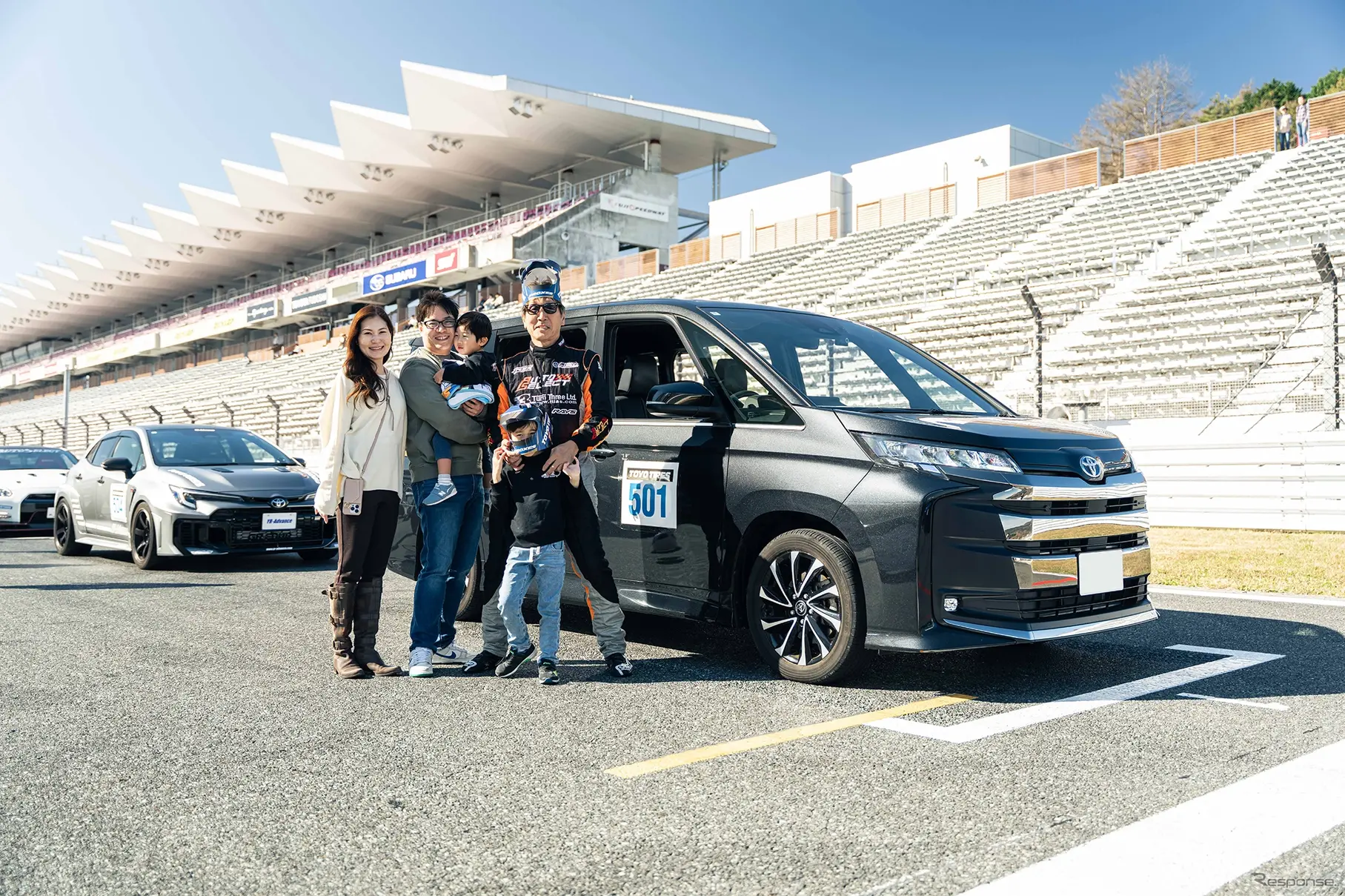 TOYO TIRES PROXES DRIVING PLEASURE