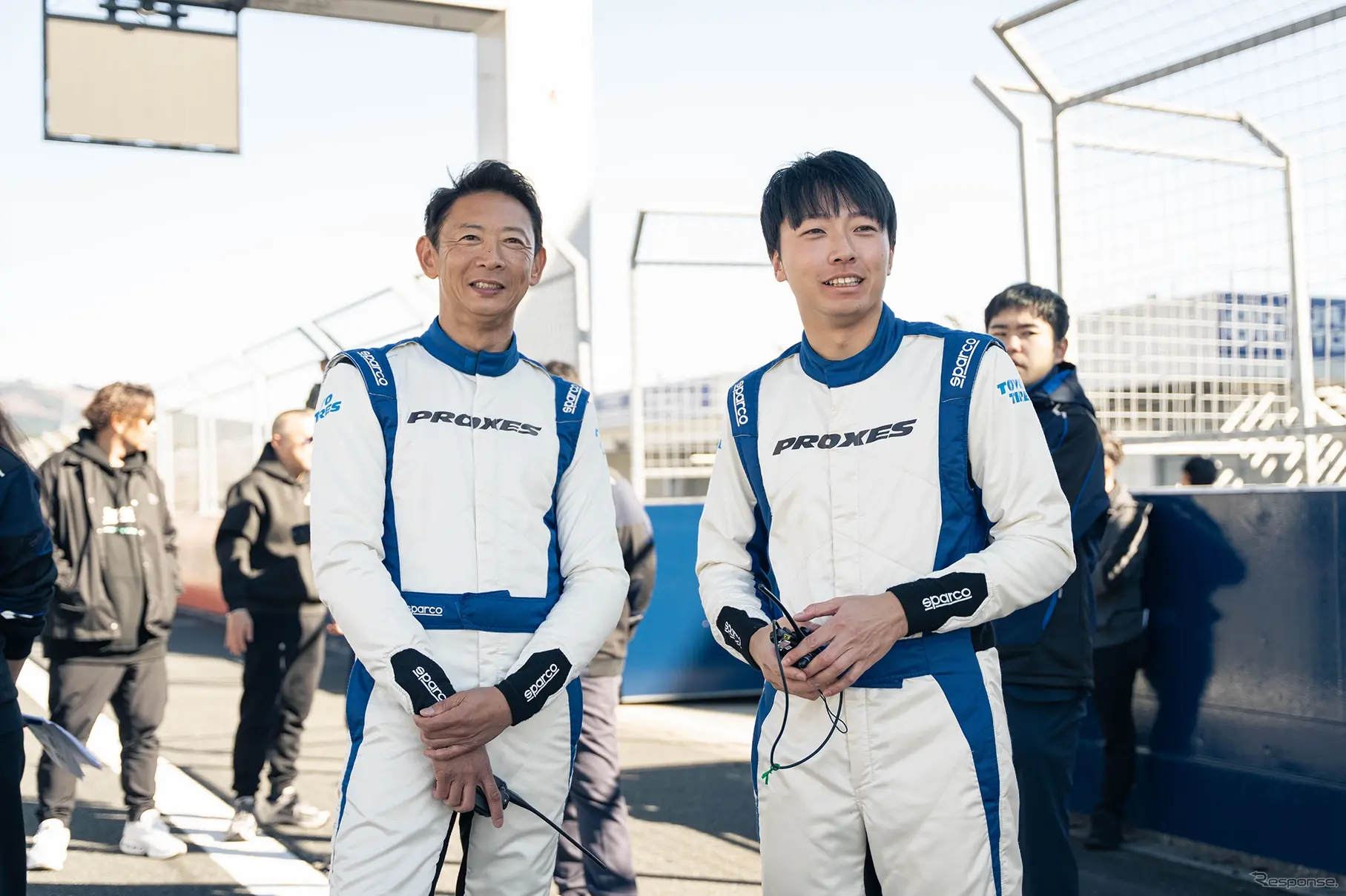 TOYO TIRES PROXES DRIVING PLEASURE