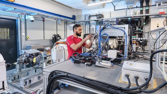 ポルシェのEVバッテリーの研究開発