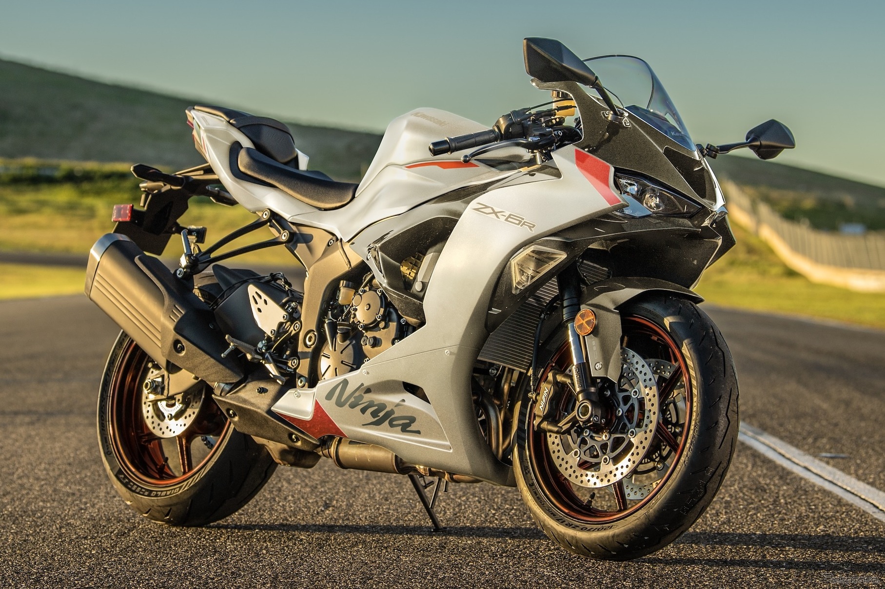 カワサキ Ninja ZX-6R