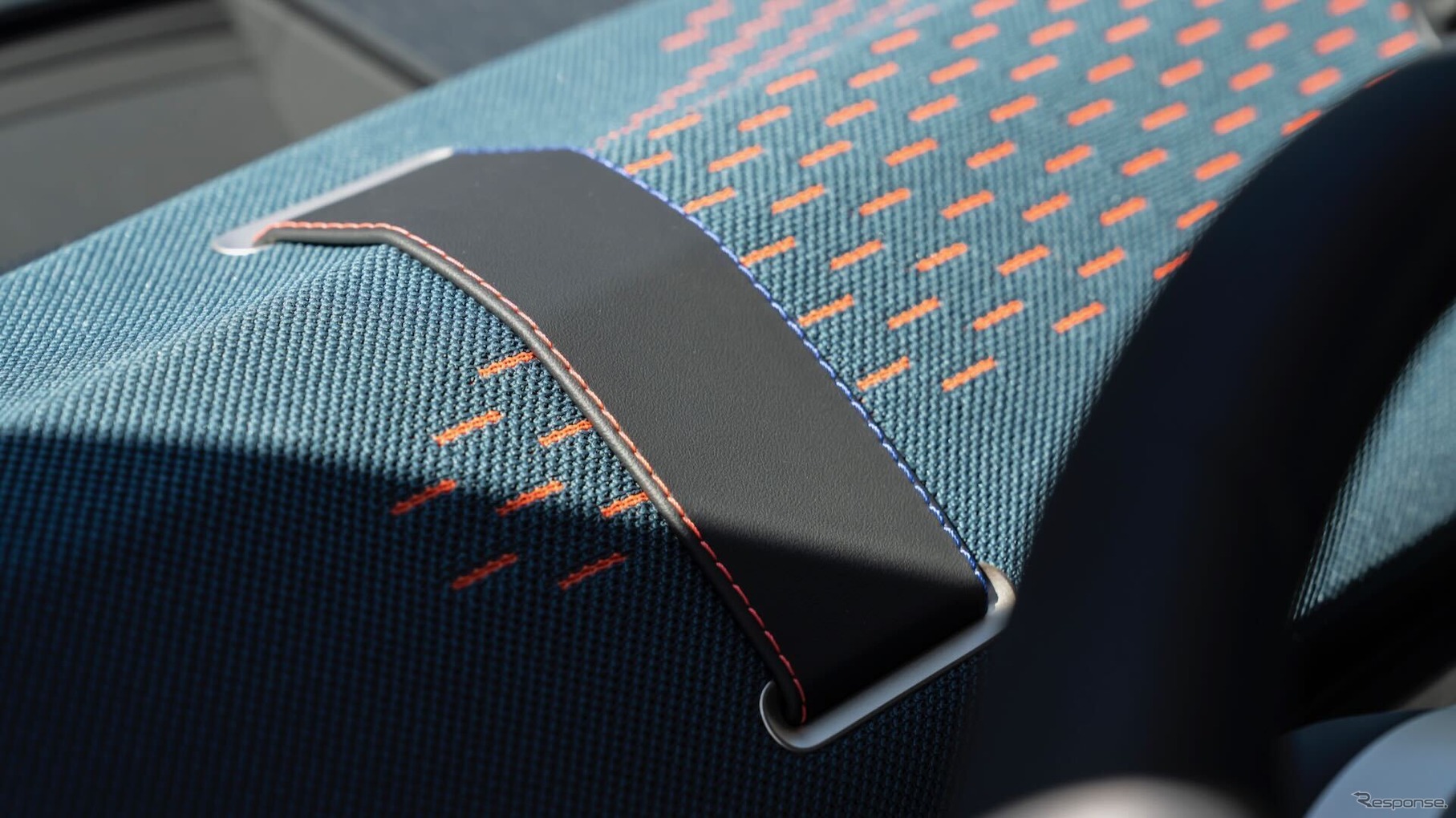 MINIの内装のリサイクル素材「MINIニット」