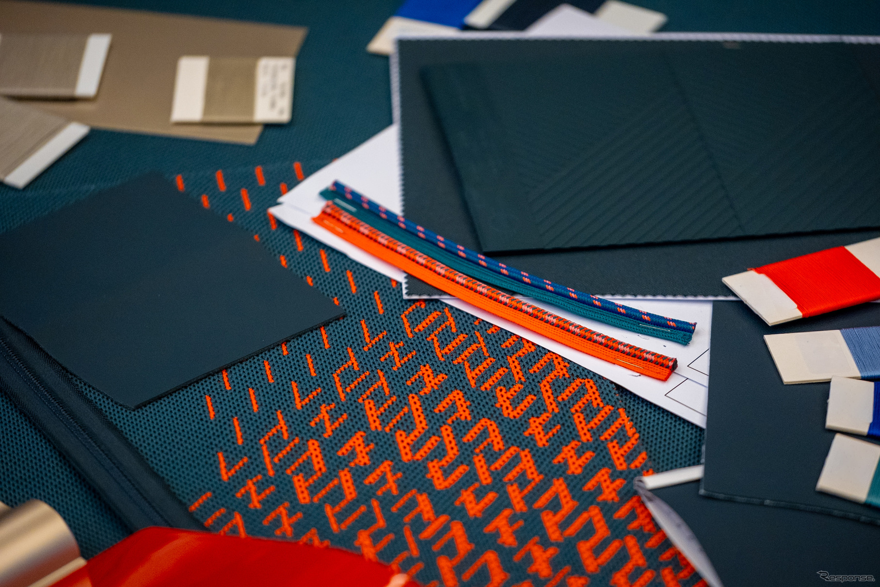 MINIの内装のリサイクル素材「MINIニット」