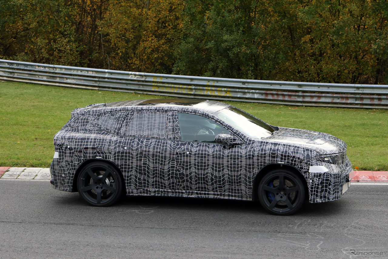 BMW iX3 M のプロトタイプ