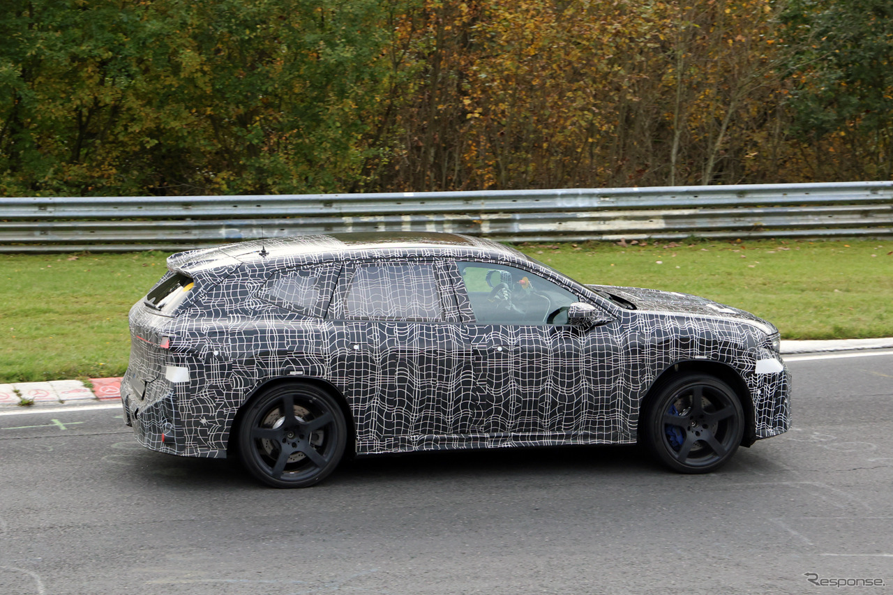 BMW iX3 M のプロトタイプ