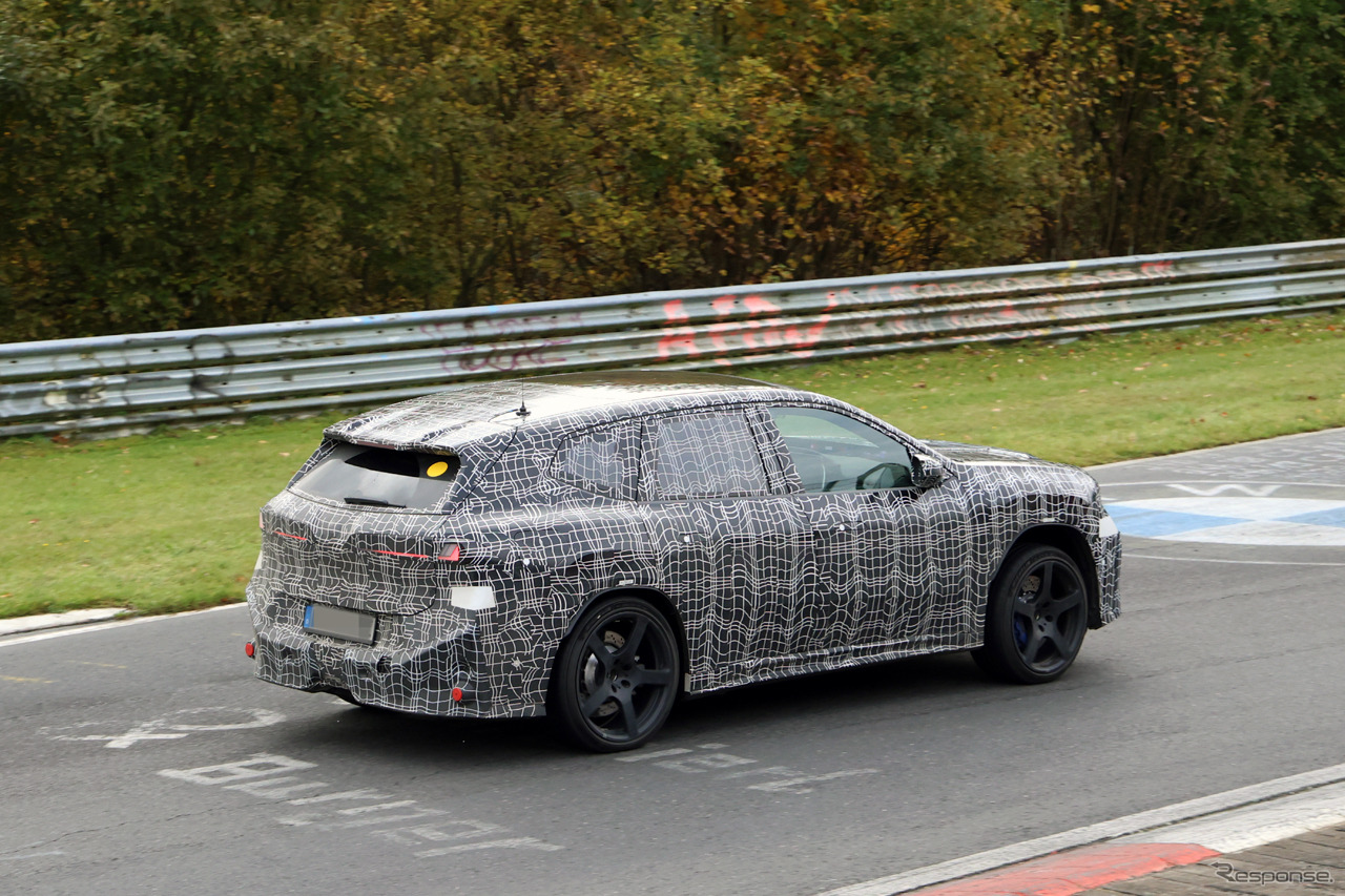 BMW iX3 M のプロトタイプ