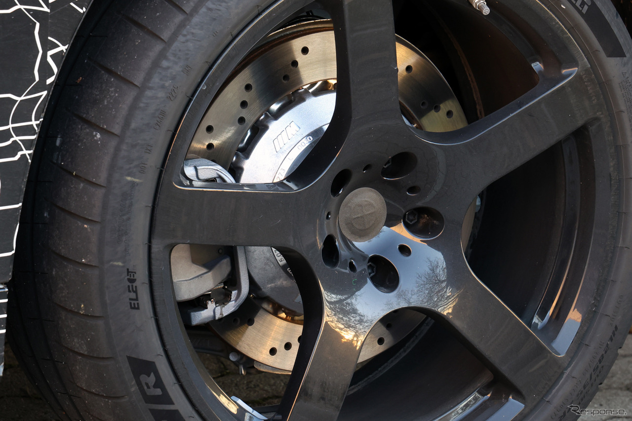 BMW iX3 M のプロトタイプ