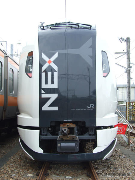 ［写真蔵］新型N'EX E259系…高尾駅で展示会