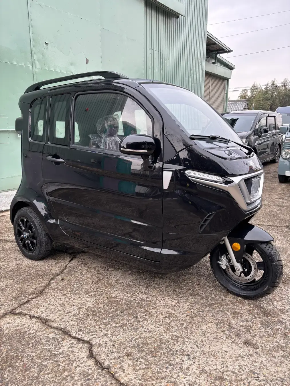 ドア付きアーバントライカー（ブラック）