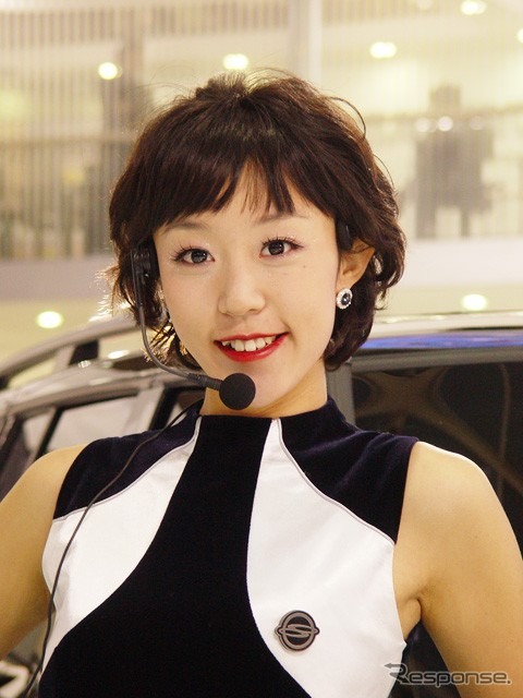 【ソウルショー2002写真蔵】コンパニオンはあっちを見ても、こっちを見ても韓国美女が勢ぞろい