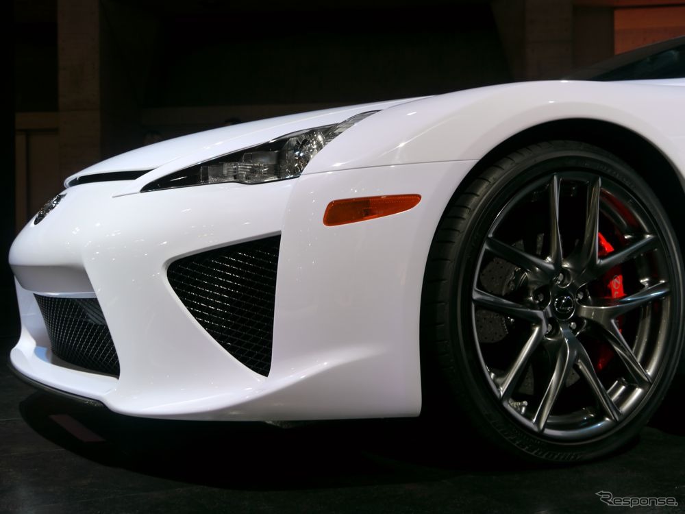 レクサスLFA