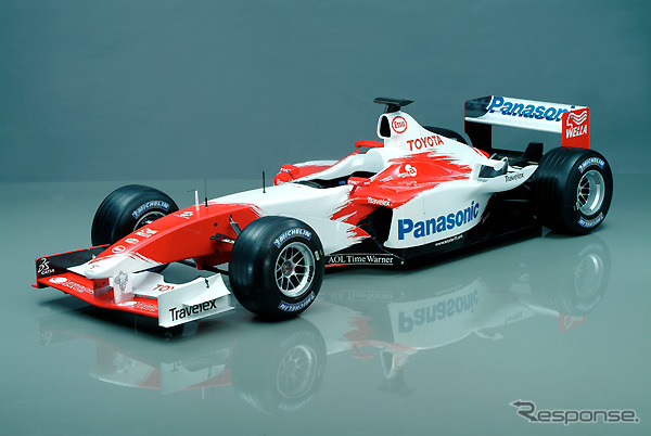 【トヨタF1ドリーム】新型車「TF103」と2003年体制を発表