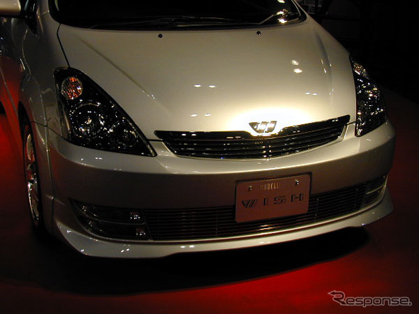 【オートサロン2003速報】市販前のトヨタ『ウィッシュ』は7車種!!---力入ってます