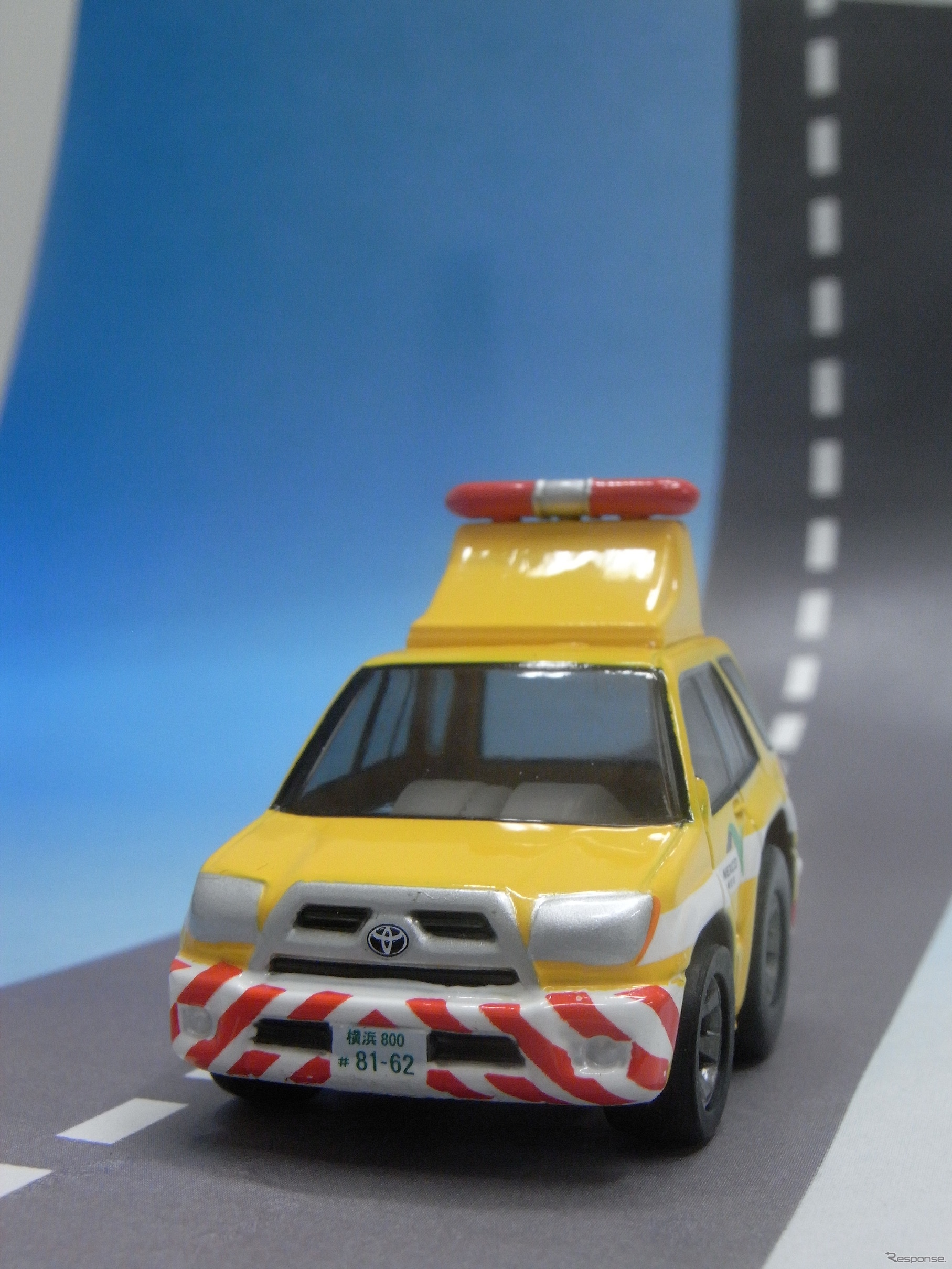 高速道路巡回パトカーのチョロQ