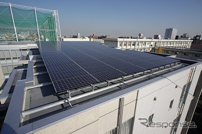 同社社宅へ設置した太陽光発電パネル