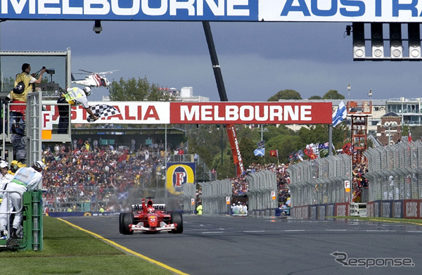 フリーマンがF1オーストラリアGPでチェッカーフラッグ