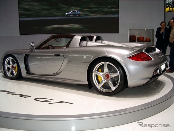【ジュネーブショー2003写真蔵】ポルシェ『カレラGT』量産型がわかる