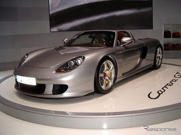 【ジュネーブショー2003写真蔵】ポルシェ『カレラGT』量産型がわかる