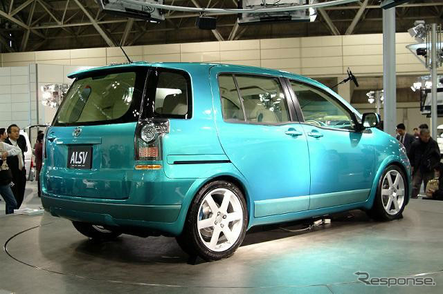 トヨタのユニバーサルデザイン---評価指標の適用第1号は『ラウム』に