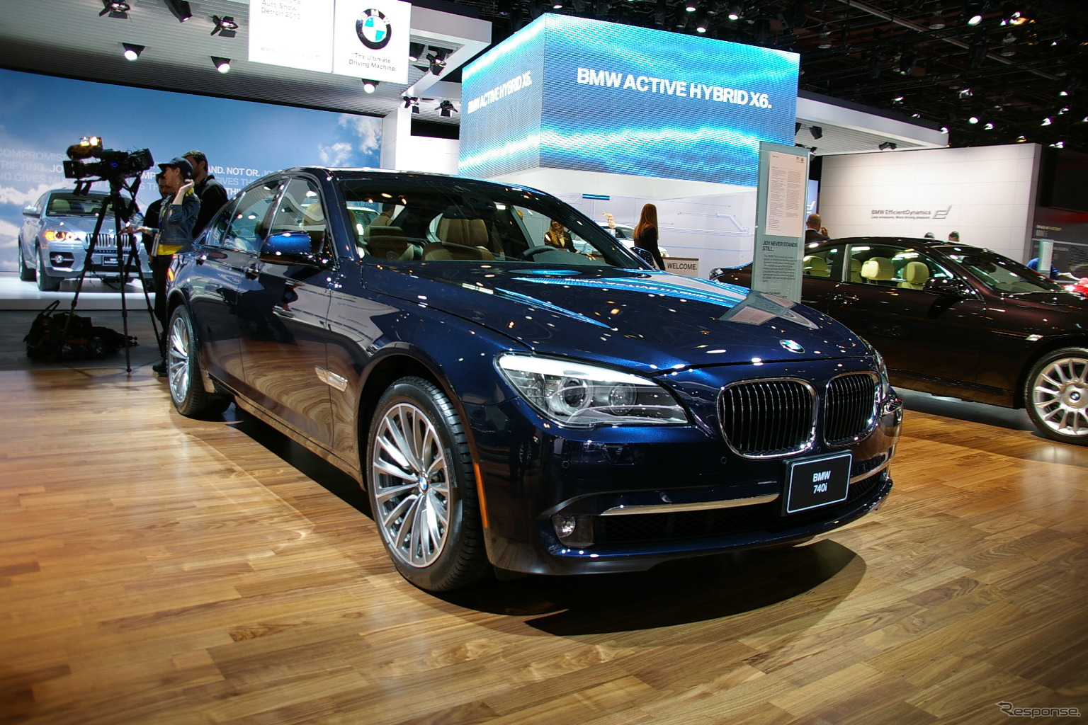 BMW 740i