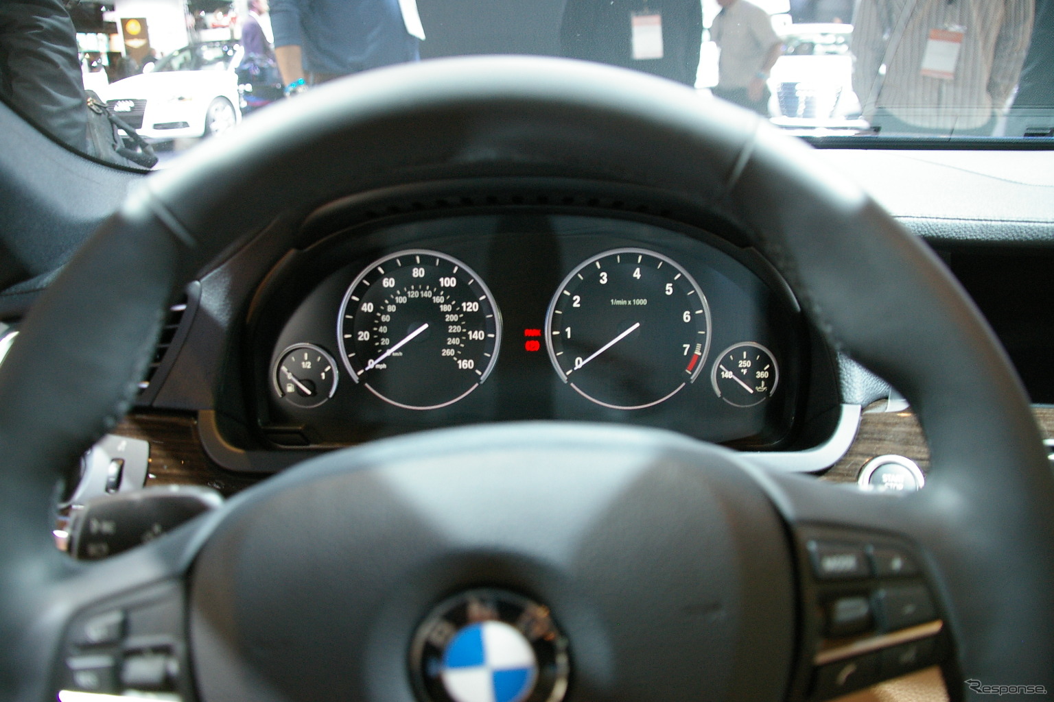 BMW 740i