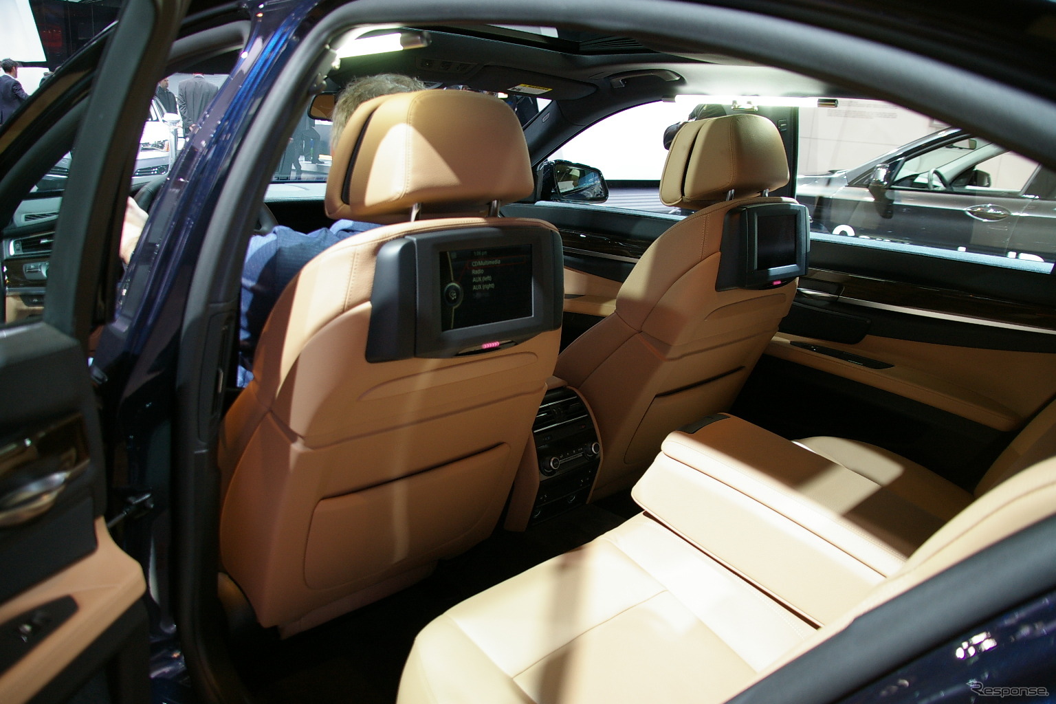 BMW 740i