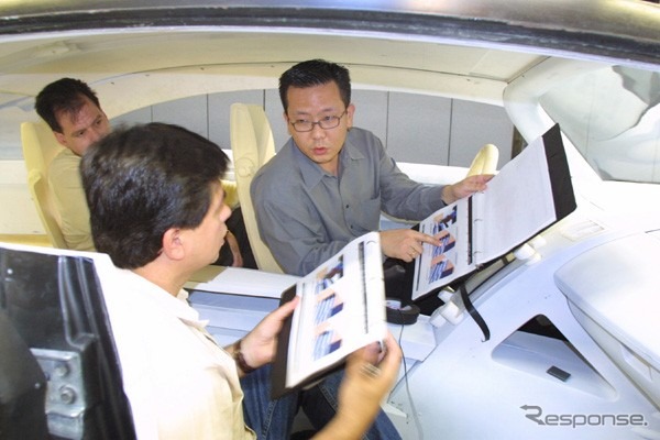 【ジュネーブショー2003写真蔵】クライスラー『エアフライト』のデザインがわかる