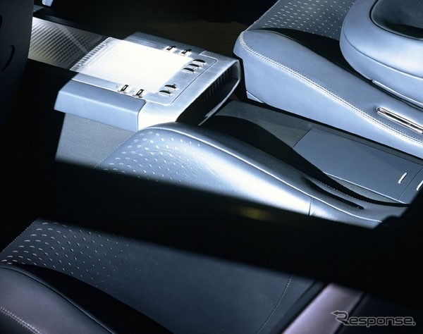 【ジュネーブショー2003写真蔵】日産『エバリア』がもっとわかる