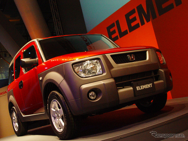 【ホンダ『エレメント』発表】若者が等身大で乗れる“かっこいいクルマ”