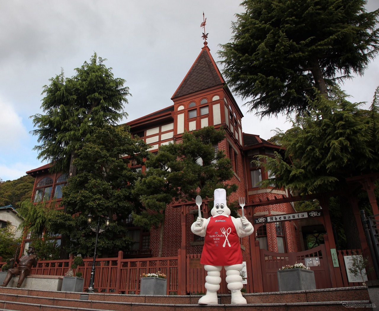 風見鶏の館とミシュランマン