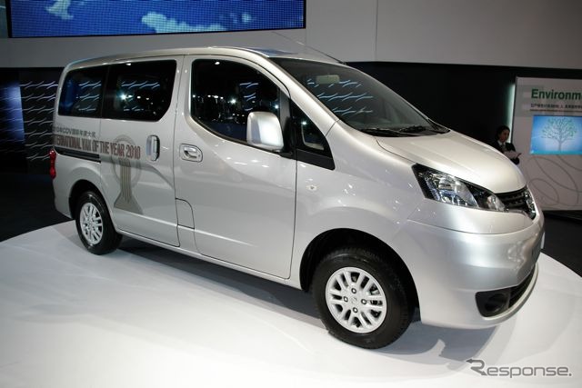 日産 NV200
