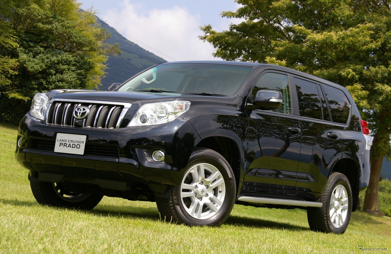 トヨタからの受託生産車ランドクルーザープラド