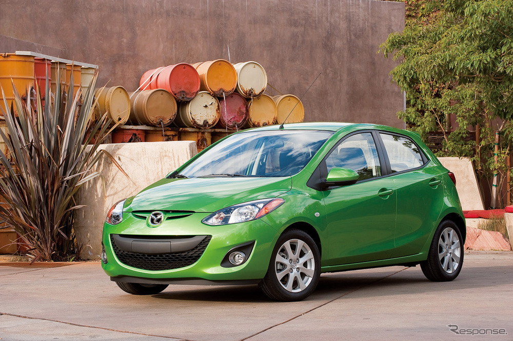 マツダ2（日本名：デミオ）北米仕様車