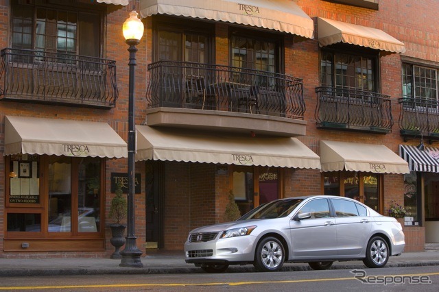 アコード（US）