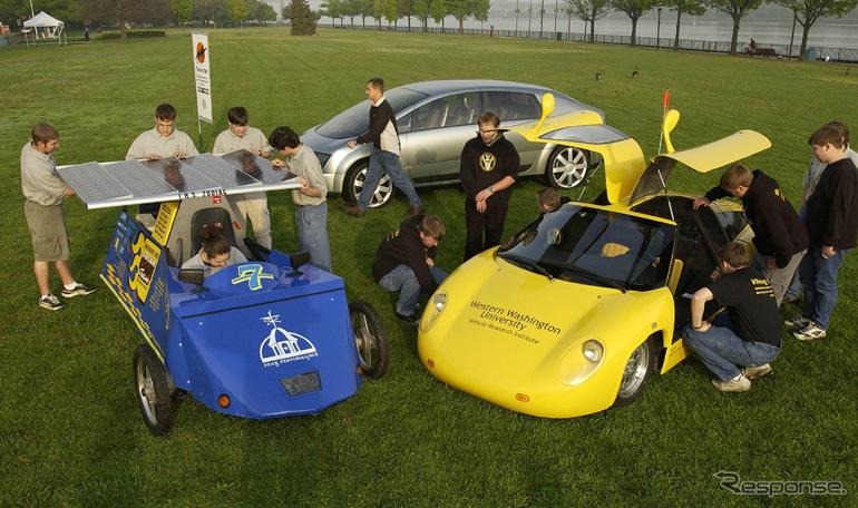 GM、エコカーイベントにハイブリッドと燃料電池車を展示