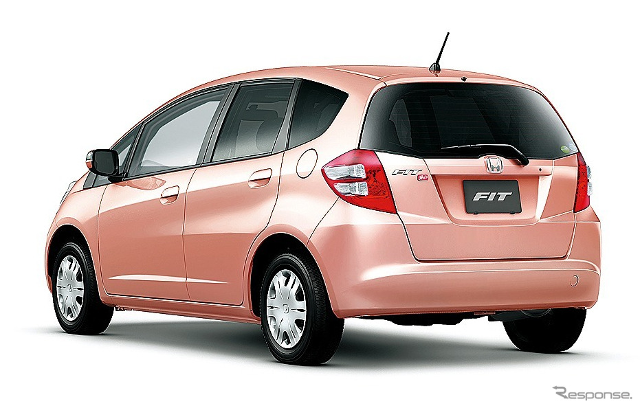 フィット 1.3 G特別仕様車 She's （ピンクゴールド・メタリック）