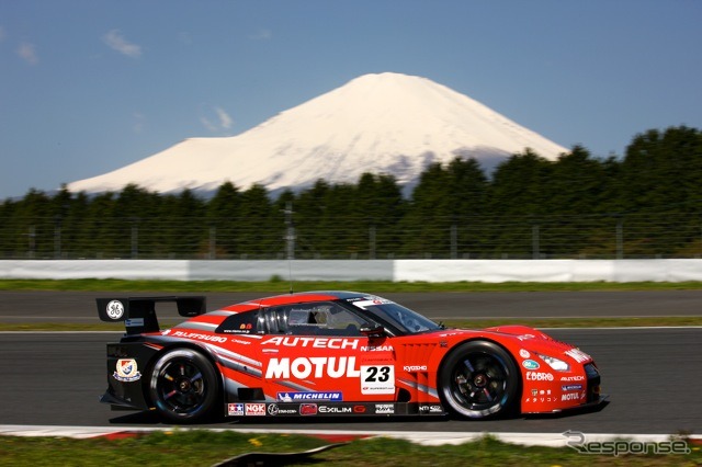 MOTUL AUTECH GT-R