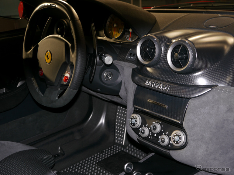 フェラーリ史上最速 599GTO、日本初公開…既に完売