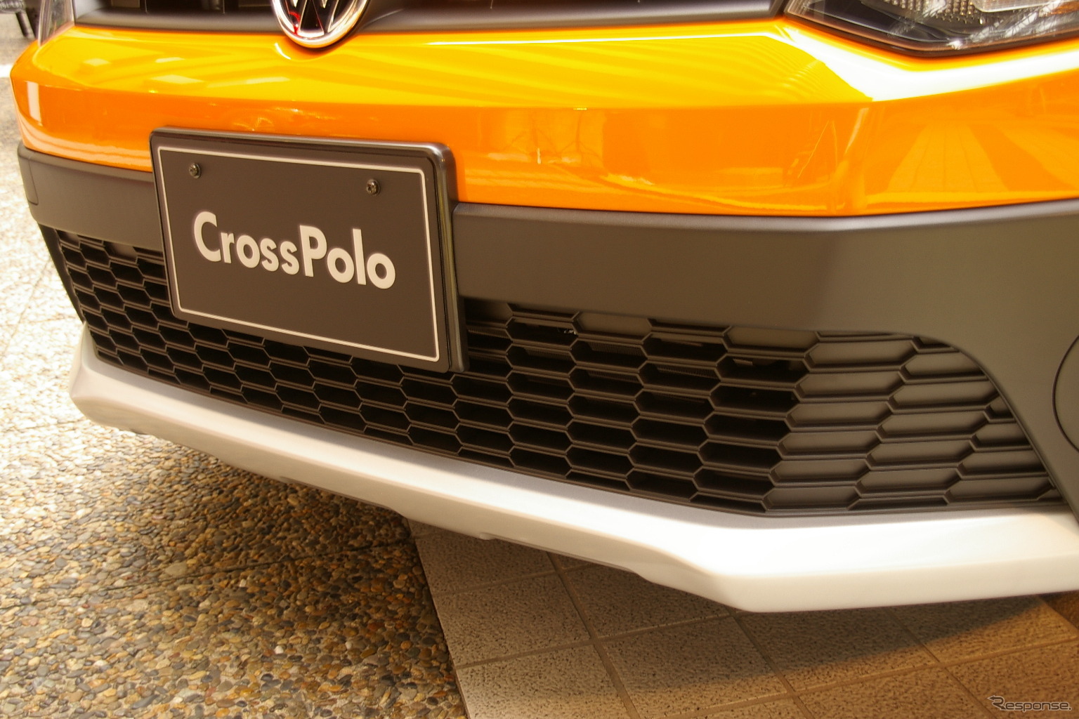 クロスポロ新型