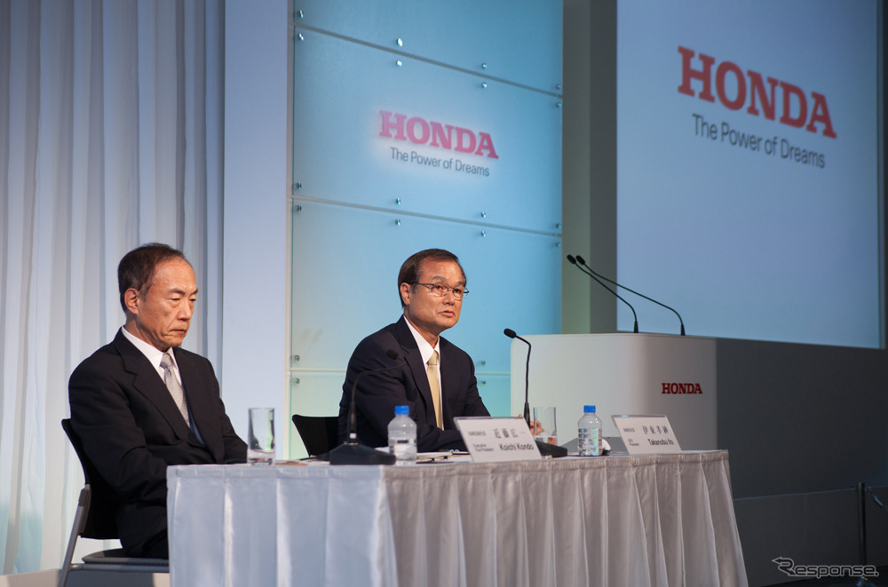 20日に行われた会見で伊東社長は、2012年にPHV、EVを発売することを明らかにした