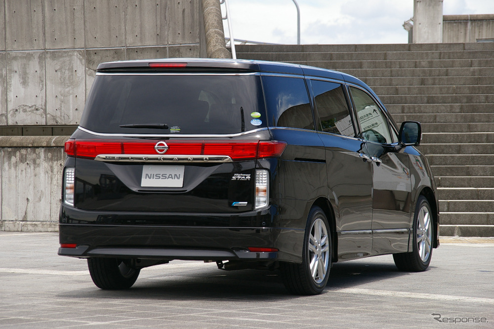 エルグランド新型