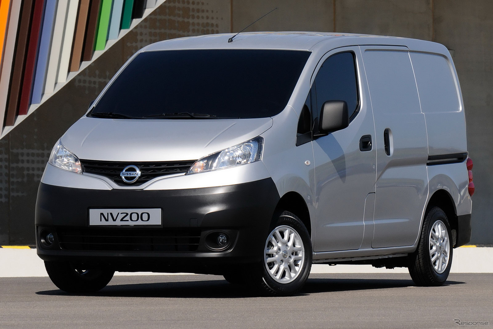 NV200