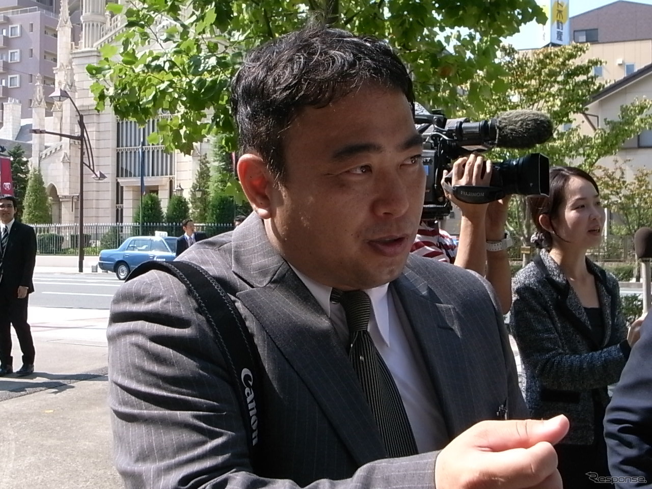 浜松市商工部産業政策課でEV実証実験を担当する原田憲治主任