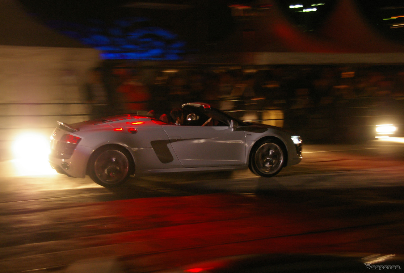 R8スパイダー