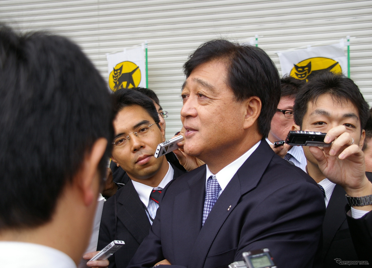 三菱自動車の益子修社長